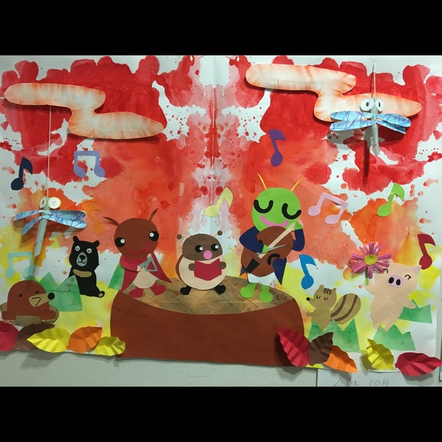 【みんなの投稿】秋。壁面。山の音楽家。