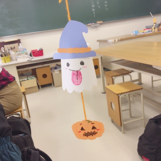 【みんなの投稿】紙コップのゆらゆらおばけ