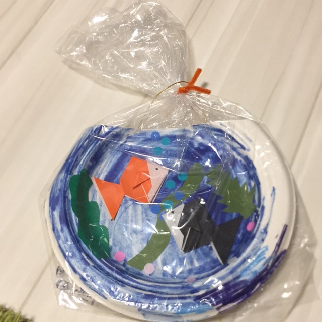 【みんなの投稿】【紙皿の金魚入れ袋】