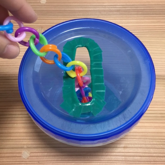 【みんなの投稿】0歳児大好き♡ジャラジャラチェーン