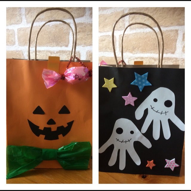 【みんなの投稿】『1歳児-ハロウィン製作』お菓子入れ 【みんなの投稿】『1歳児-ハロウィン製作』お菓子入れ