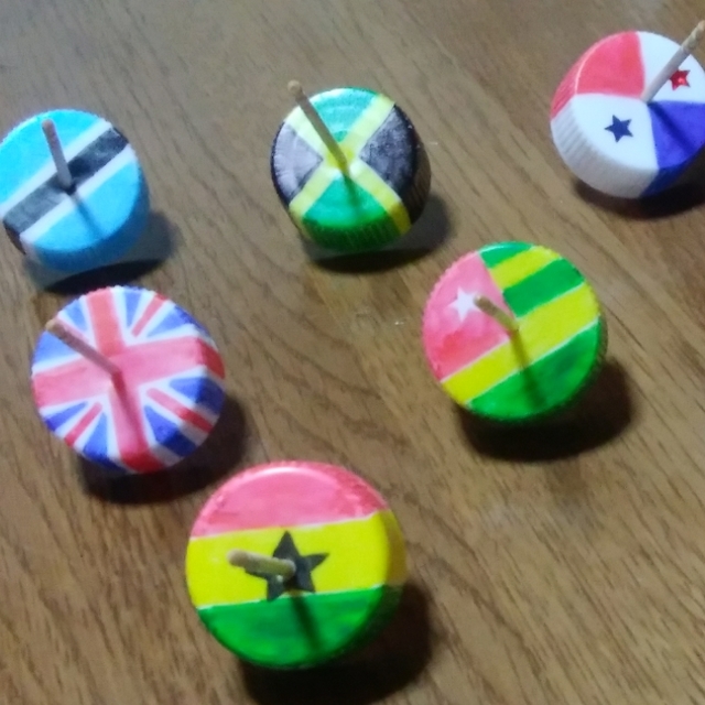 【みんなの投稿】ペットボトルキャップでこま作り