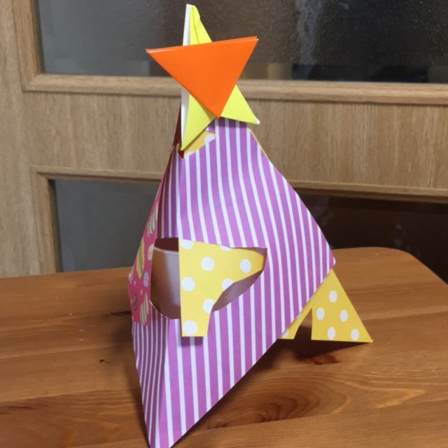 【みんなの投稿】折り紙でクリスマスツリー