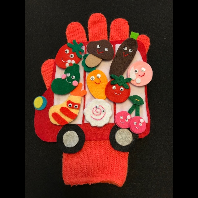 【みんなの投稿】おべんとうバス  手袋シアター