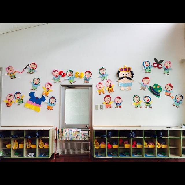 【みんなの投稿】【お話壁面 〜はだかの王さま〜】