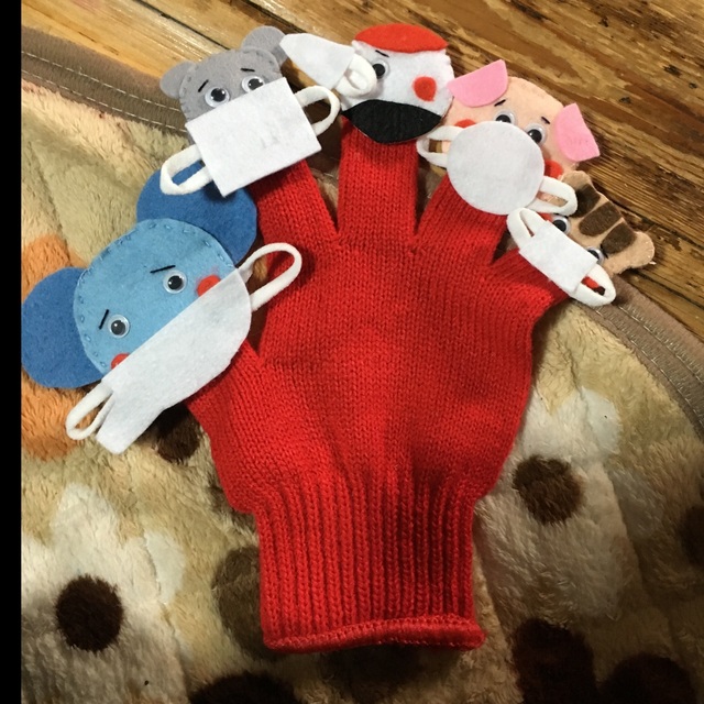 【みんなの投稿】コンコンくしゃん手袋シアター