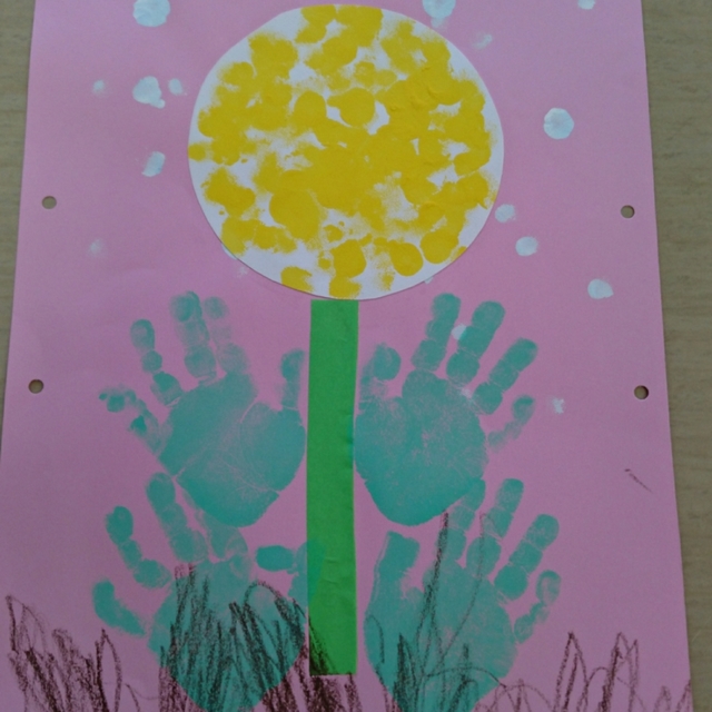 【みんなの投稿】４月の製作(０、１歳児) タンポポ