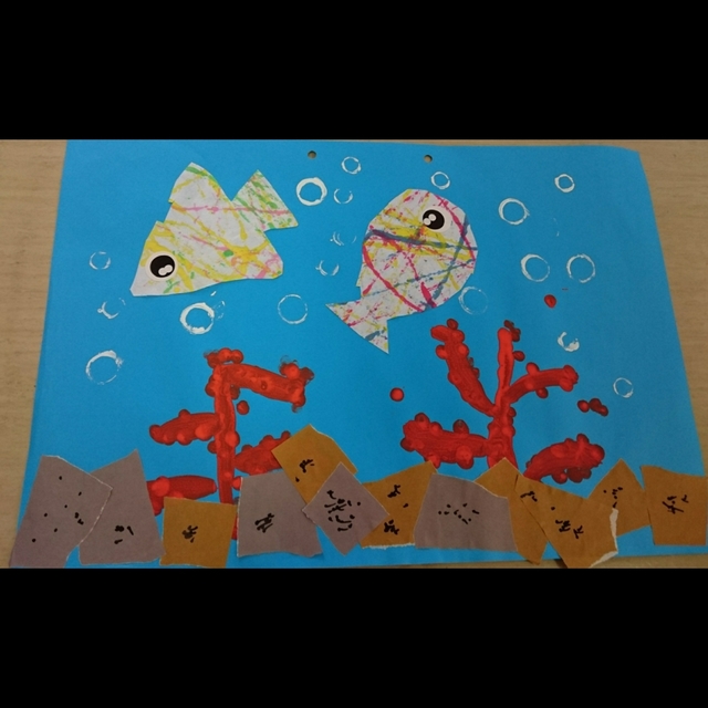 【みんなの投稿】作品展の製作(０、１歳児)テーマは海