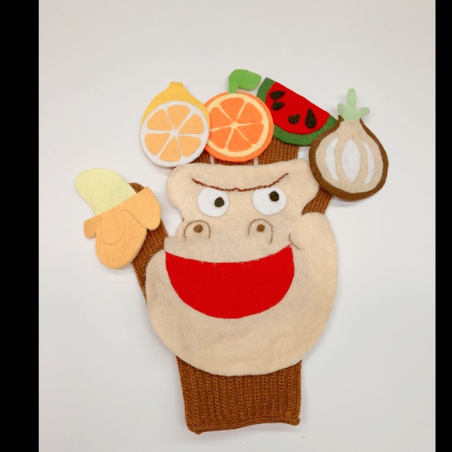 【みんなの投稿】【手袋シアター】くいしんぼうゴリラ