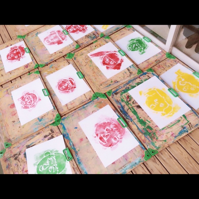 【みんなの投稿】紙版画 自画像