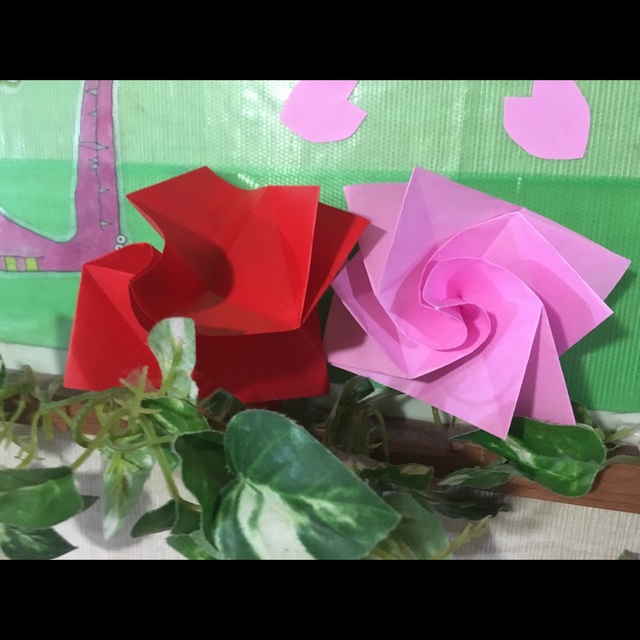 【みんなの投稿】母の日折り紙のバラ