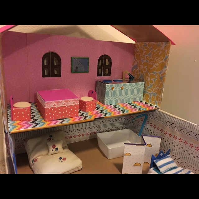 【みんなの投稿】靴箱のドールハウス
