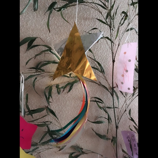 【みんなの投稿】七夕飾り折り紙二枚で星