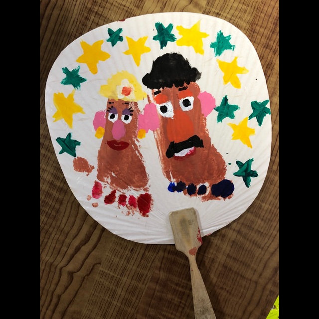 【みんなの投稿】★足形アート★うちわ