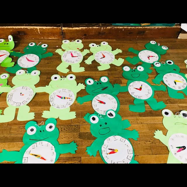 【みんなの投稿】《巨大カエル時計》