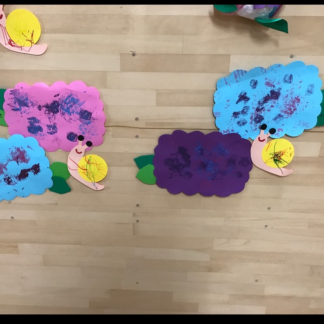 【みんなの投稿】☆紫陽花とカタツムリ☆1歳児