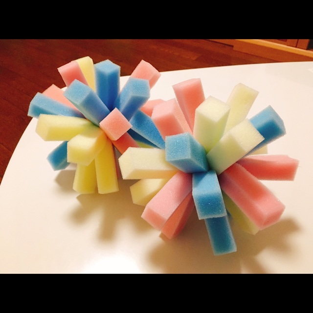 【みんなの投稿】水遊び用おもちゃ【カラフルスポンジボール】