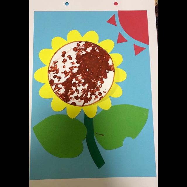 【みんなの投稿】【ひまわり】 1歳児•綿棒で点描