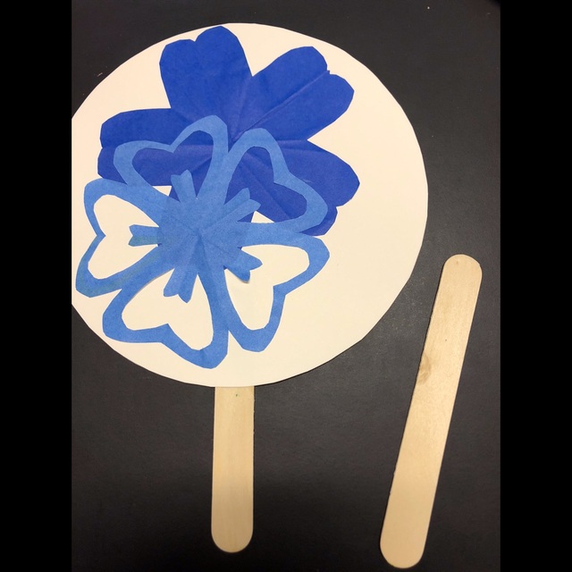 【みんなの投稿】切り紙でうちわ