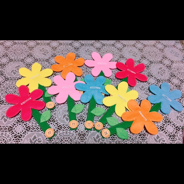 【みんなの投稿】【お花のボタンかけ】