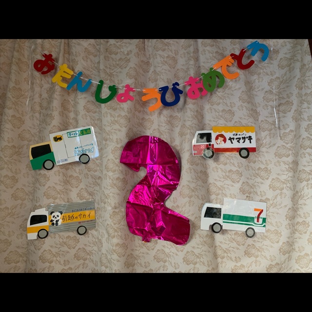 【みんなの投稿】クルマ好きにトラック壁面