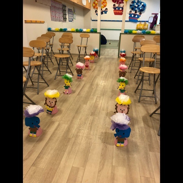 【みんなの投稿】卒園児が入場してくる通路の花道