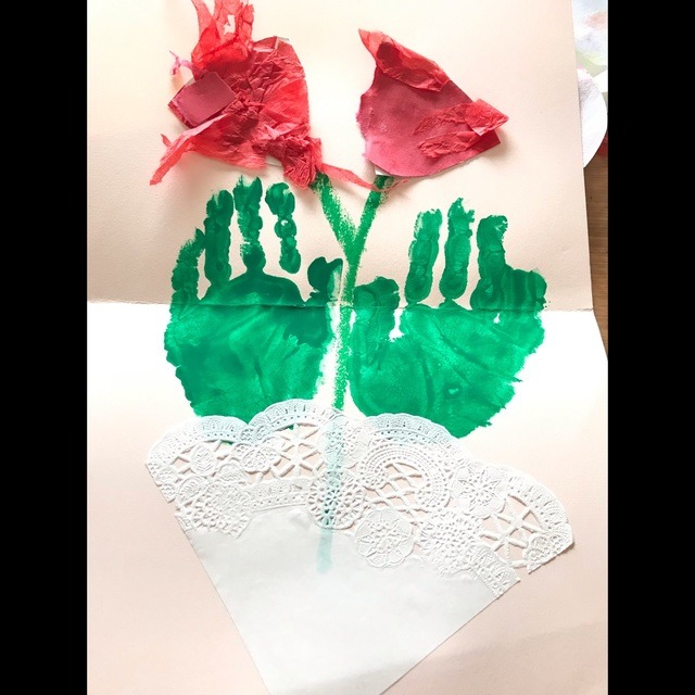 【みんなの投稿】〔母の日製作 カーネーション〕