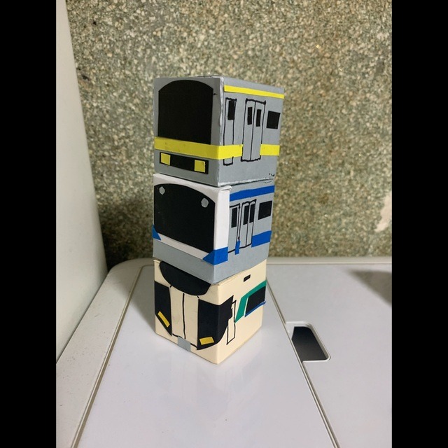 【みんなの投稿】電車の積み木
