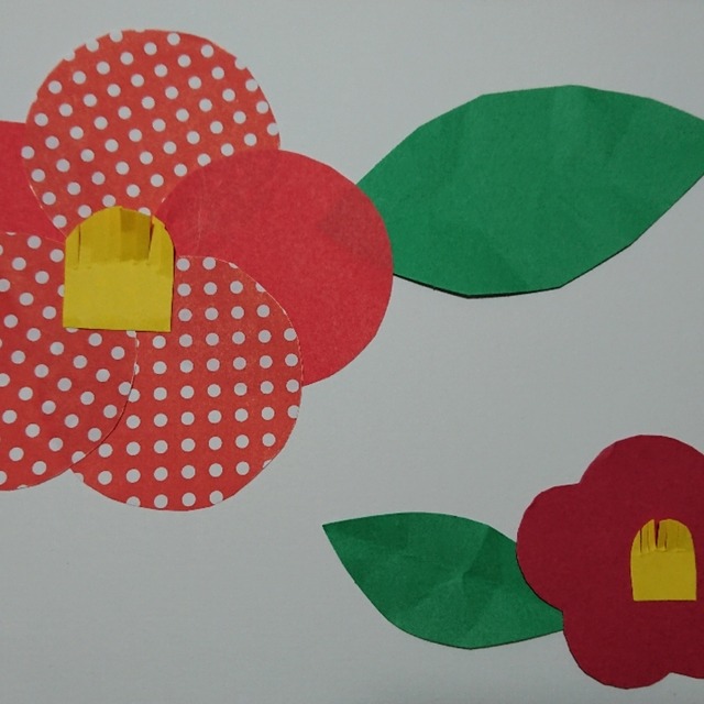 【みんなの投稿】冬の製作、ツバキの花