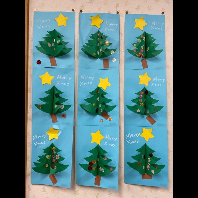 【みんなの投稿】1歳児 クリスマスツリー🎄 【みんなの投稿】1歳児 クリスマスツリー🎄