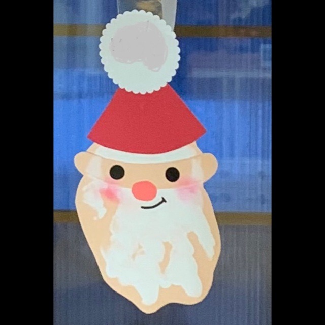 【みんなの投稿】サンタのクリスマス飾り【0歳児】