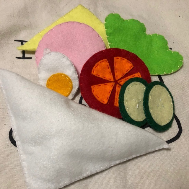 【みんなの投稿】【フェルトのサンドイッチ】