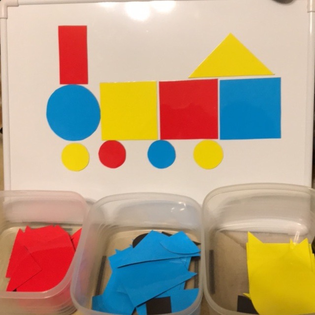 【みんなの投稿】カラーマグネットで形遊び