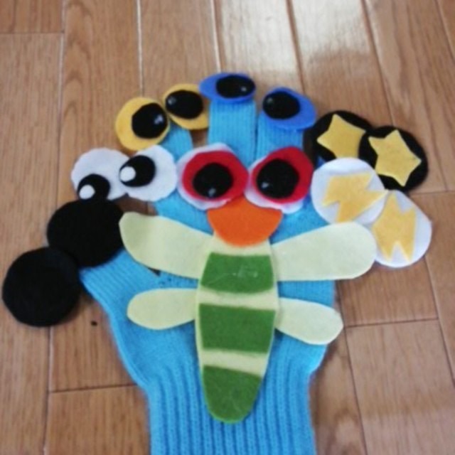 【みんなの投稿】トンボのメガネの手袋シアター