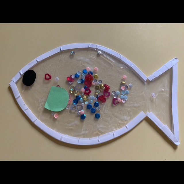 【みんなの投稿】2歳児。夏の製作。魚。 【みんなの投稿】2歳児。夏の製作。魚。