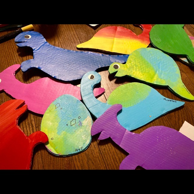 【みんなの投稿】🦖洗濯バサミ遊び🦕