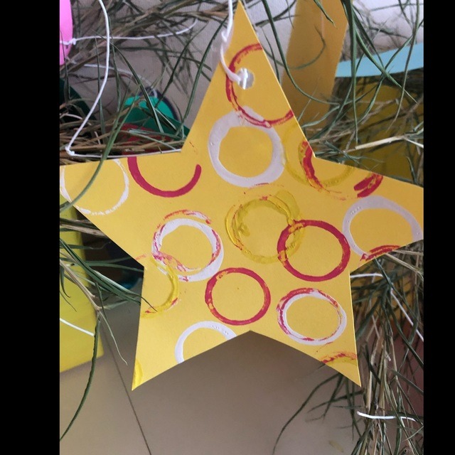 【みんなの投稿】ヤクルトの飲み口を使ったスタンプ