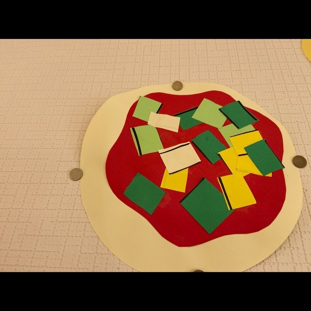 【みんなの投稿】[初めてのハサミ製作 ピザ]