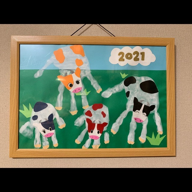 【みんなの投稿】【丑年手形アート】