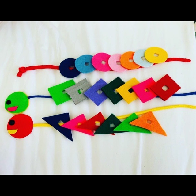 【みんなの投稿】フェルトの紐通し✨