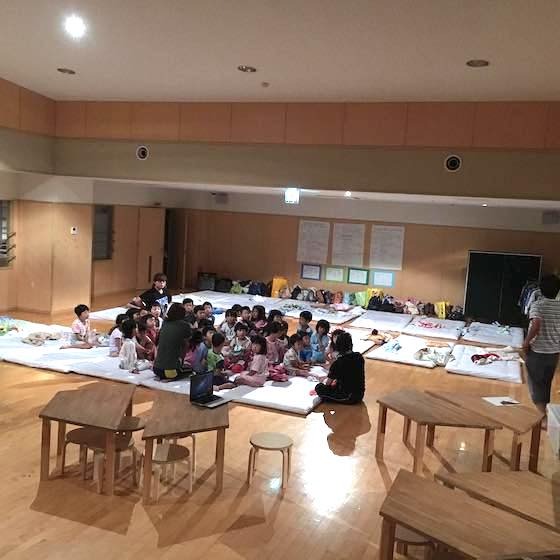 お泊まり保育中に震度6強の地震。語られた「子どもたちの姿」と「先生の想い」。 お泊まり保育中に震度6強の地震。語られた「子どもたちの姿」と「先生の想い」。