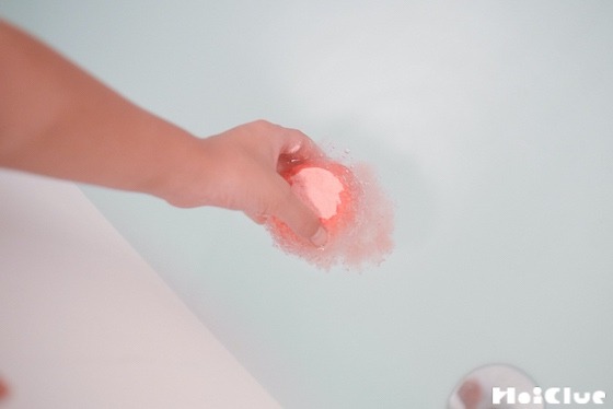 【実験遊び】シュワシュワ！バスボムを作ってみよう！〜素材／ 重曹・クエン酸〜