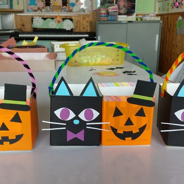 【みんなの投稿】ハロウィン　お菓子入れ🎃