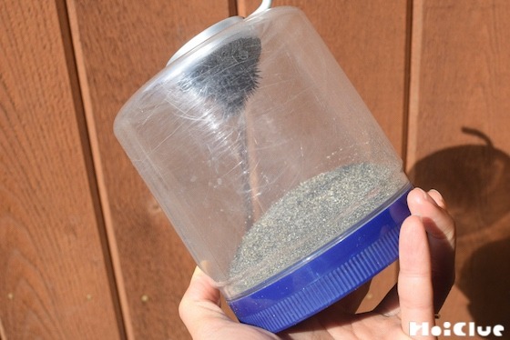 【自然遊び】磁石を使って砂鉄の動きを楽しもう！〜素材／ 砂鉄〜