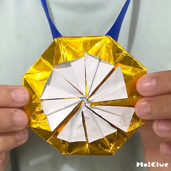 折り紙メダルの作り方とアレンジアイデア〜記念日や行事、プレゼントにも楽しめそうな手作りメダル〜