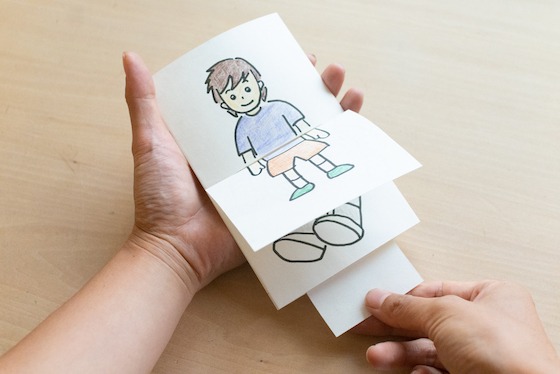 【工作コラム】へんしん！ぱたぱた仕掛けカード！〜素材／画用紙〜