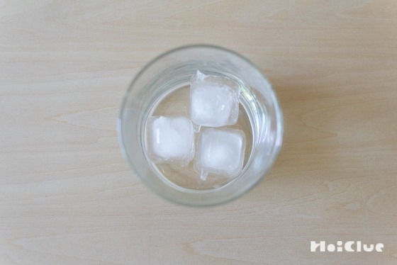 【実験コラム】氷が溶けるとき、どんな音が鳴る？！〜素材／氷〜