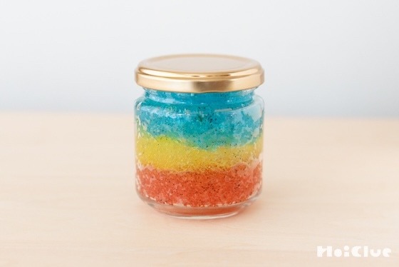 瓶の中に、虹を作ってみよう！〜素材／吸水ポリマー〜