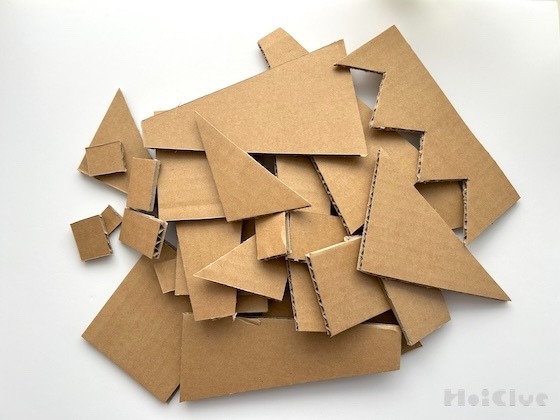 ダンボールブロック〜形の変化とひらめきが楽しい遊び〜