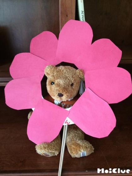 お花のお面〜お顔を入れたら、へーんしん！おもしろ製作遊び〜